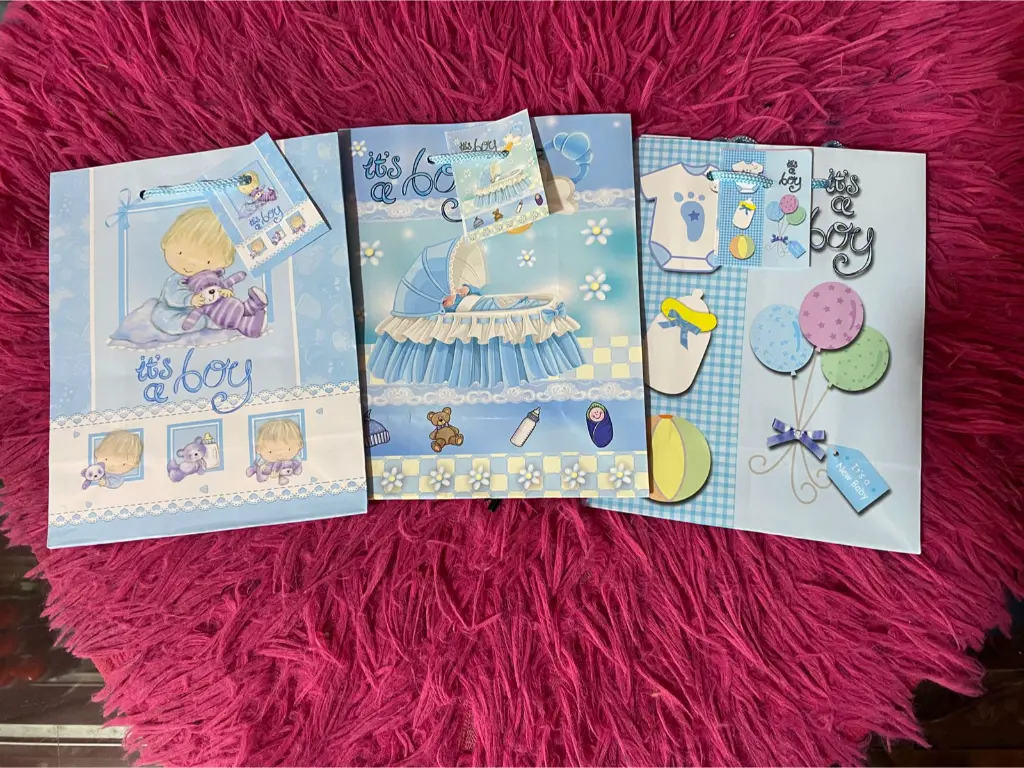 BOLSA DE REGALO CELESTE.webp