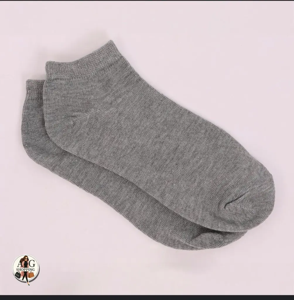 CALCETAS GRIS.webp