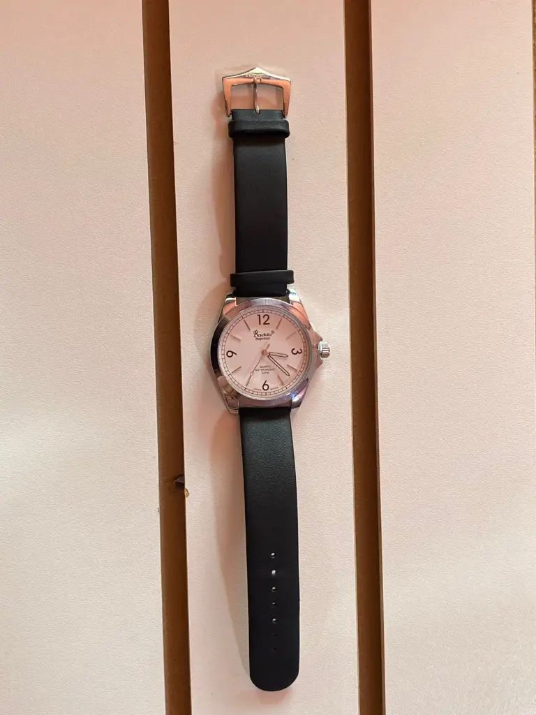 RELOJ NEGRO DE 12000.webp