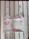 CROP TOP ROSADO Y BLANCO.webp