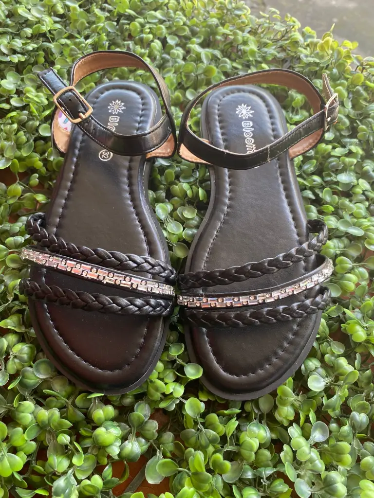 sandalias bloom.webp