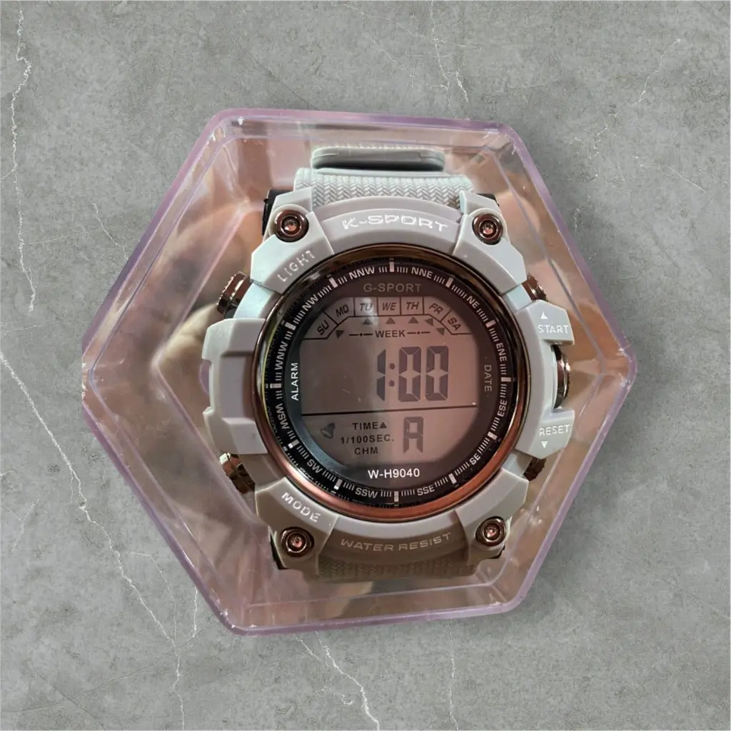 RELOJ GRIS DE HOMBRE.webp