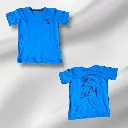 CAMISA CELESTE LOGO ATRAS.webp