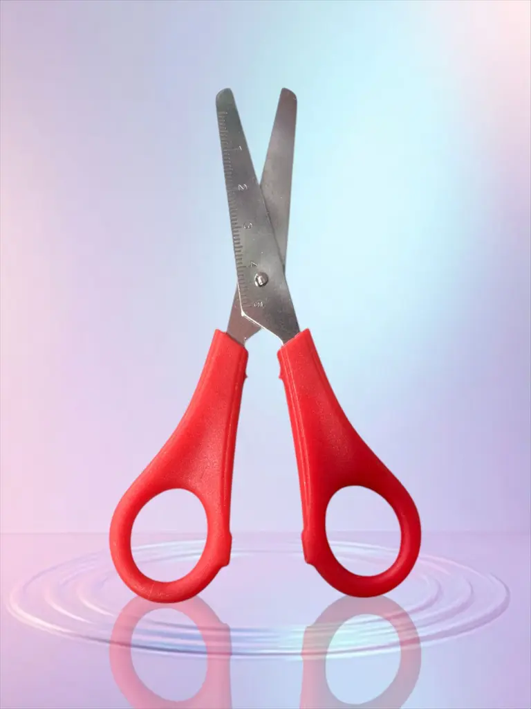 TIJERA ROJA PEQUEÑA.webp