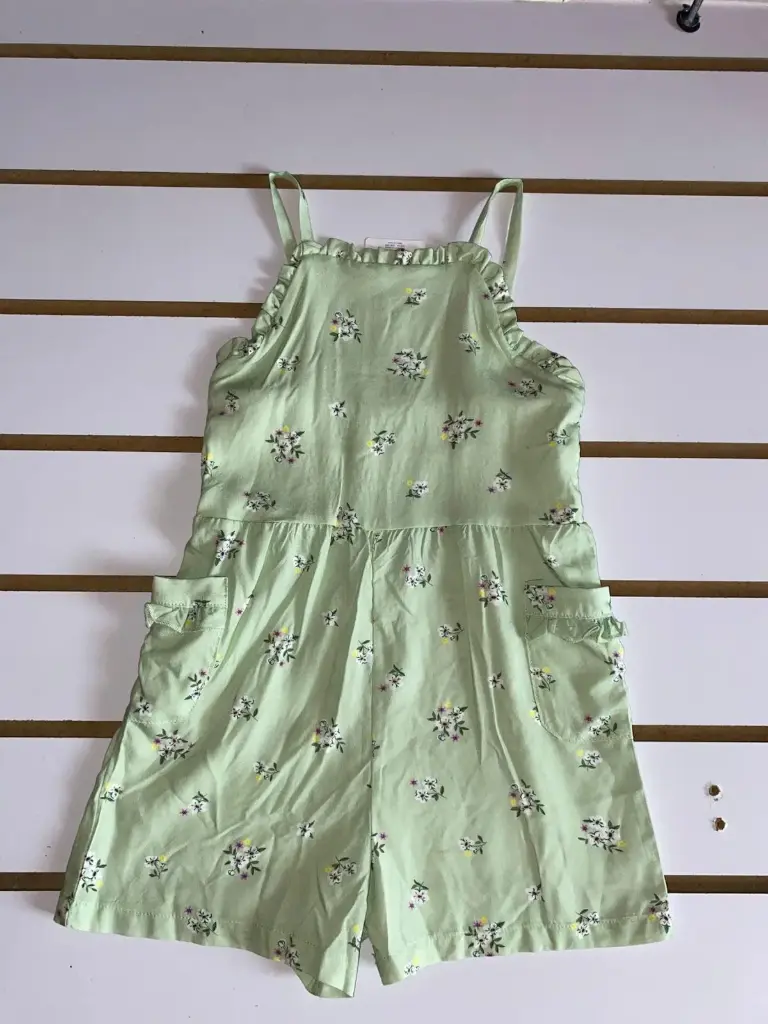ENTERIZO CON ESTAMPADO DE FLORES