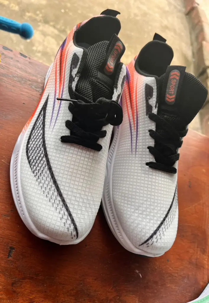 TENIS