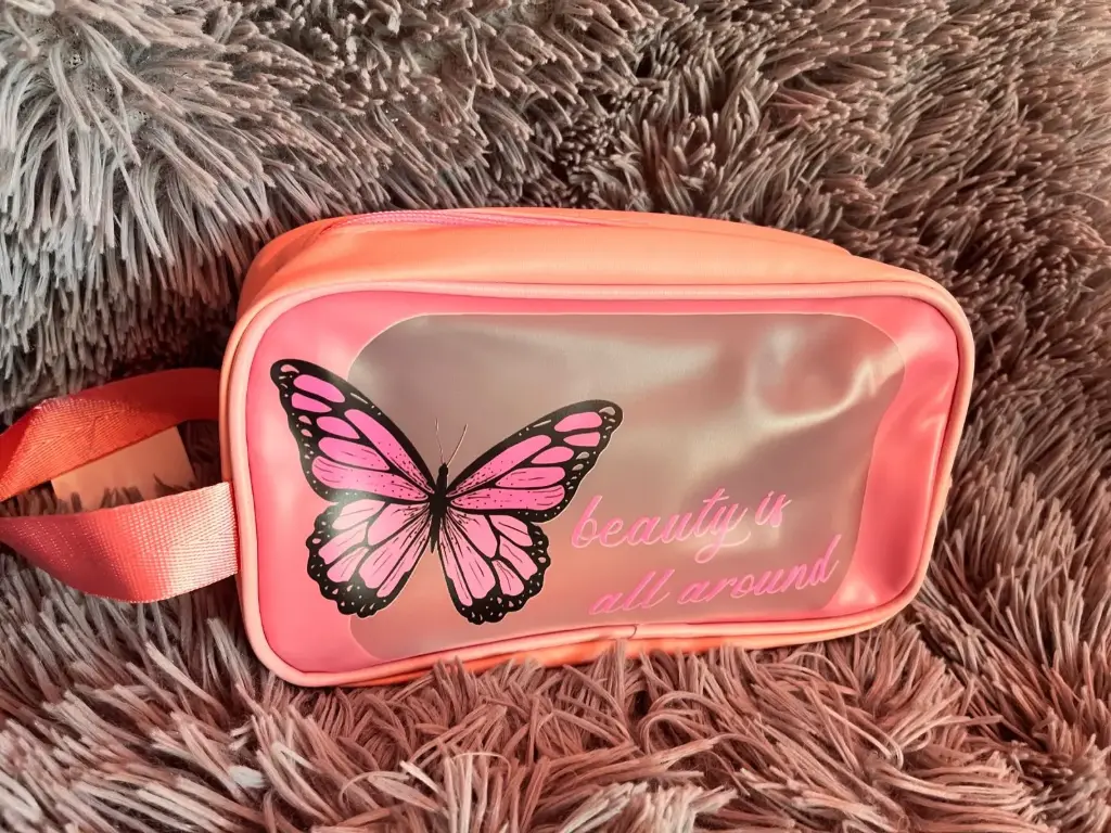 COSMETIQUERA