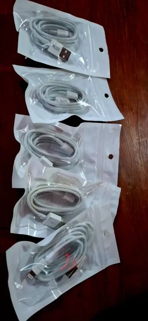 USB - IPHONE CASTRO