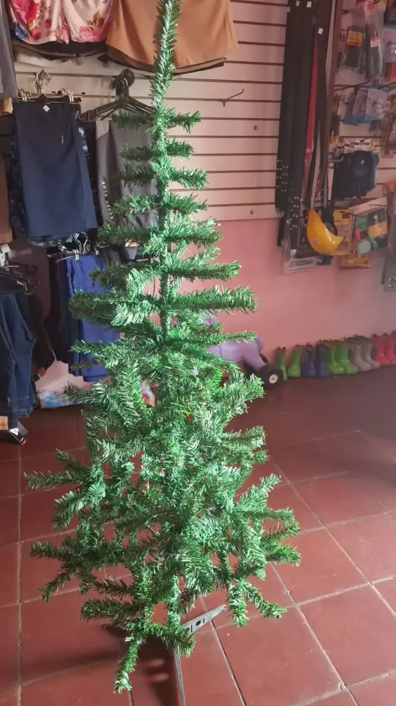 ARBOL NAVIDEÑO 1.50M
