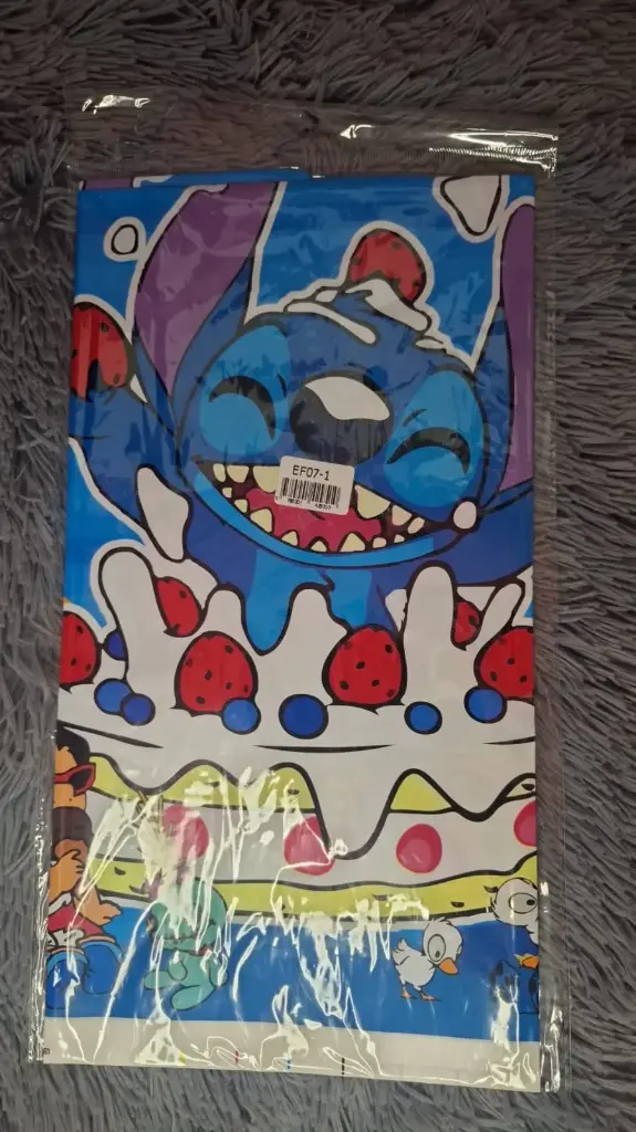 MANTEL DE FIESTA STITCH