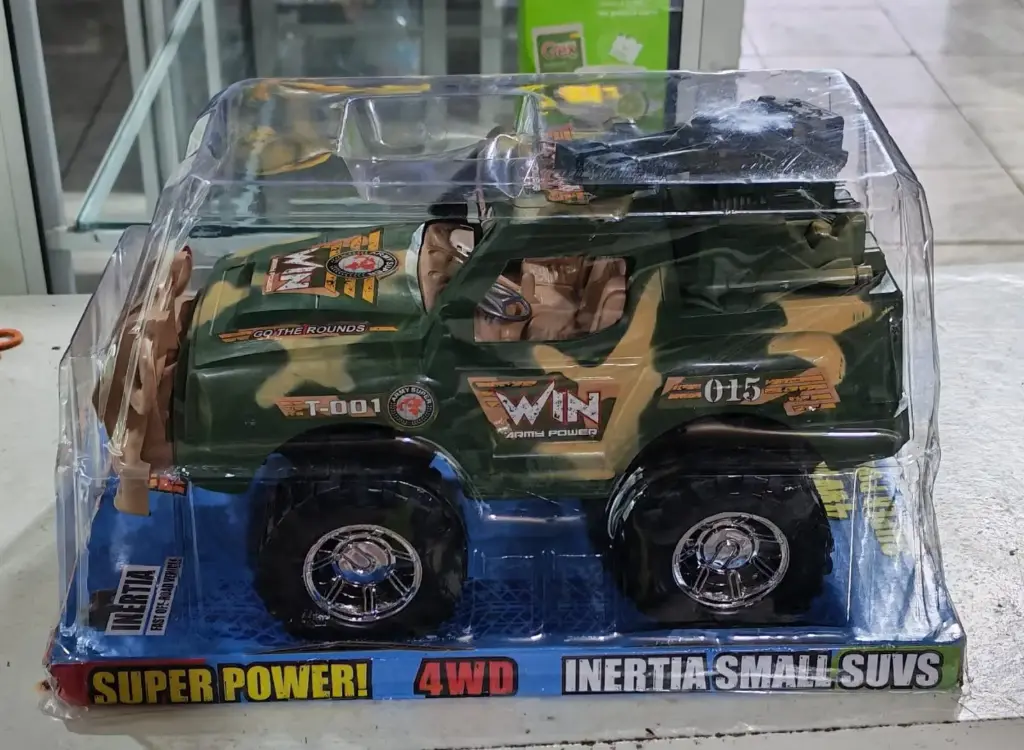 CARRO MILITAR