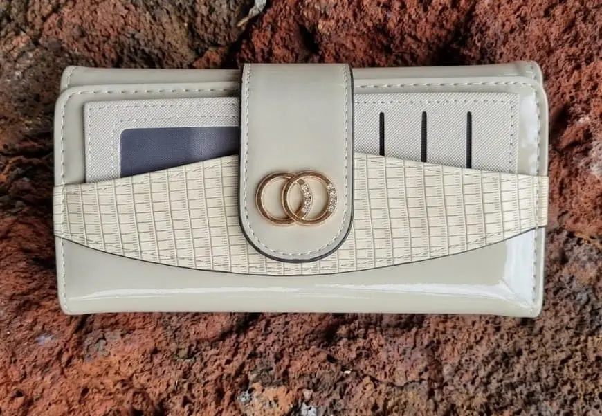 CARTERA CHAROL