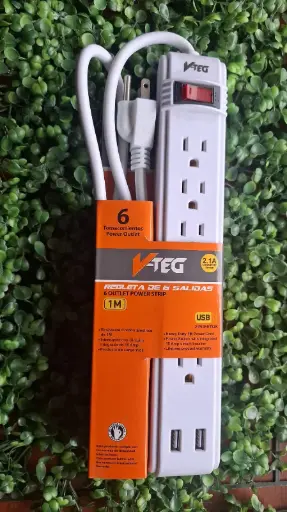 [7453012386106] REGLETA CON USB