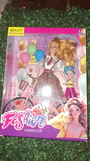 [6925041023075] MUÑECA FASHION GORL