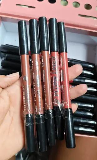 DELINEADOR DE LABIOS