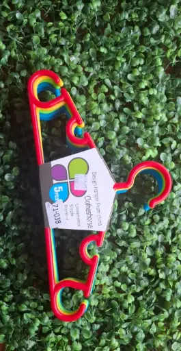 GANCHO PARA ROPA INFANTIL