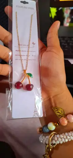 COLLAR CEREZA